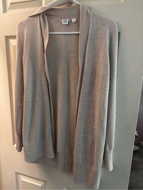 GAP Open-Front Cardigan Sweater in Light Taupe